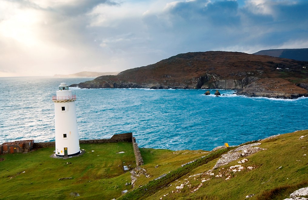 Bere_Lighthouse Irish Island Getaways