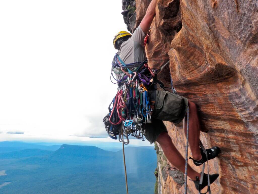 Shane Houbart climbing Upuigma Tepui