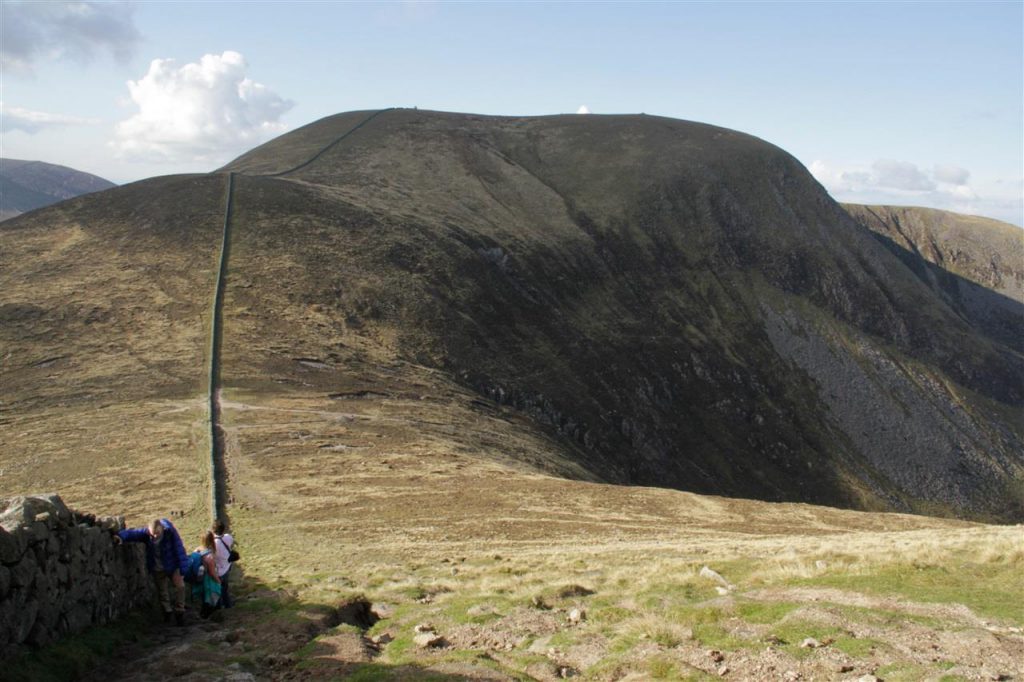 slieve-donard-ireland-hiking-trail