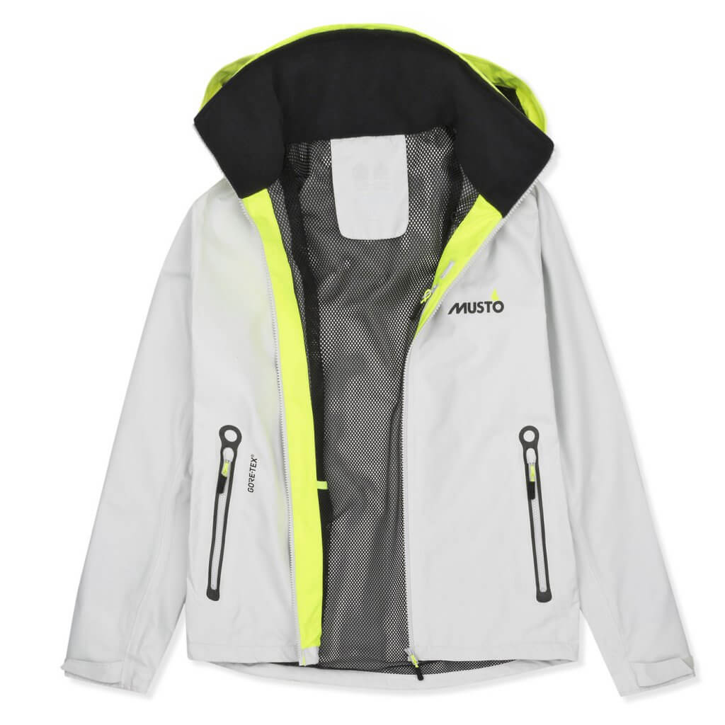 gifts for sailors Musto_Solent_Goretex_Blouon_sl0110_platinum_1