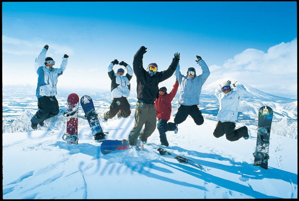 Niseko snowboarders