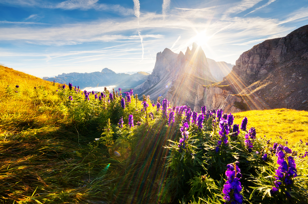 Hut to hut hiking trip Dolomites