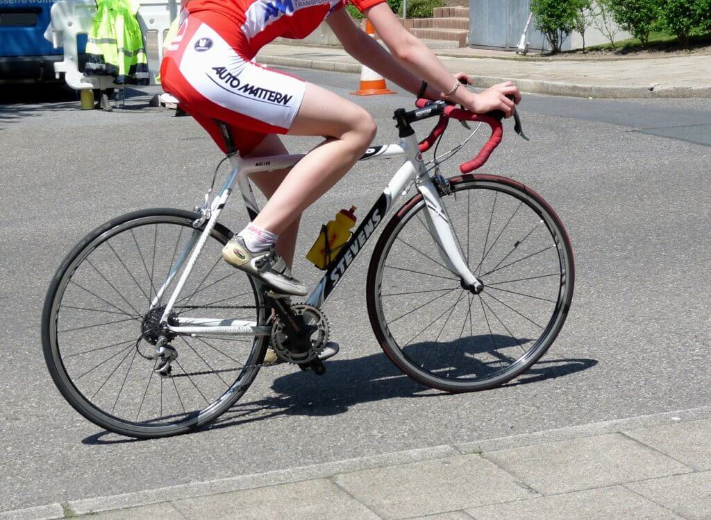 Clipless Pedals Tips and Tricks for Beginners Outsider.ie