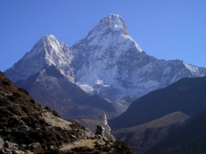 Everest waste cleanup